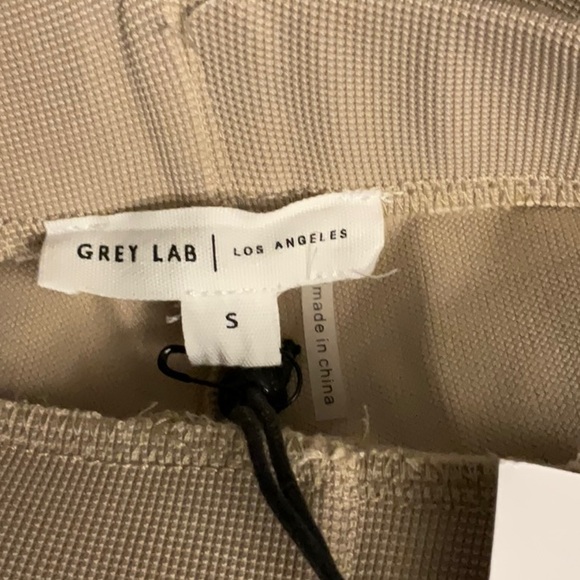 NWT Grey Lab Front Slits Flares, Color Taupe, Size S - Picture 7 of 8